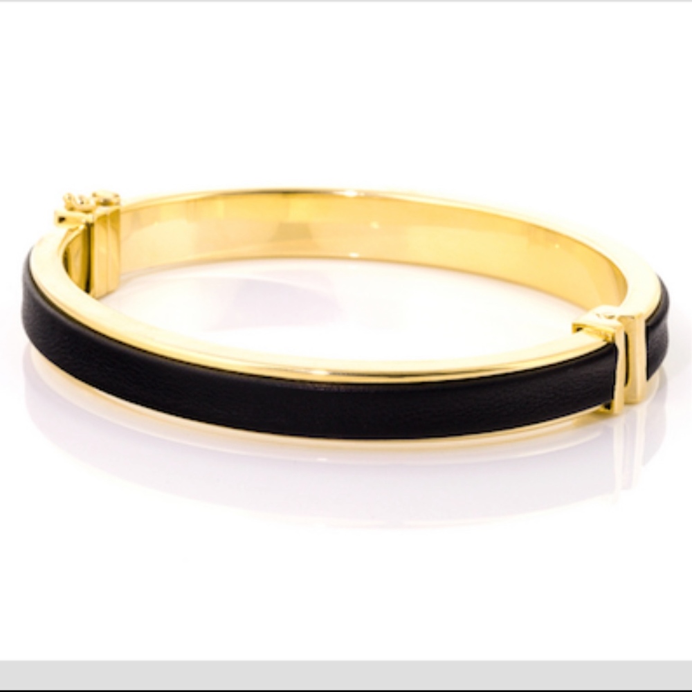 Beautiful 18k Gold over Bronze Bangle Bracelet